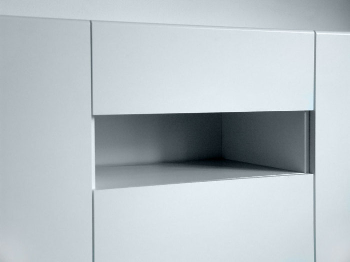 Hoog dressoir met open vak